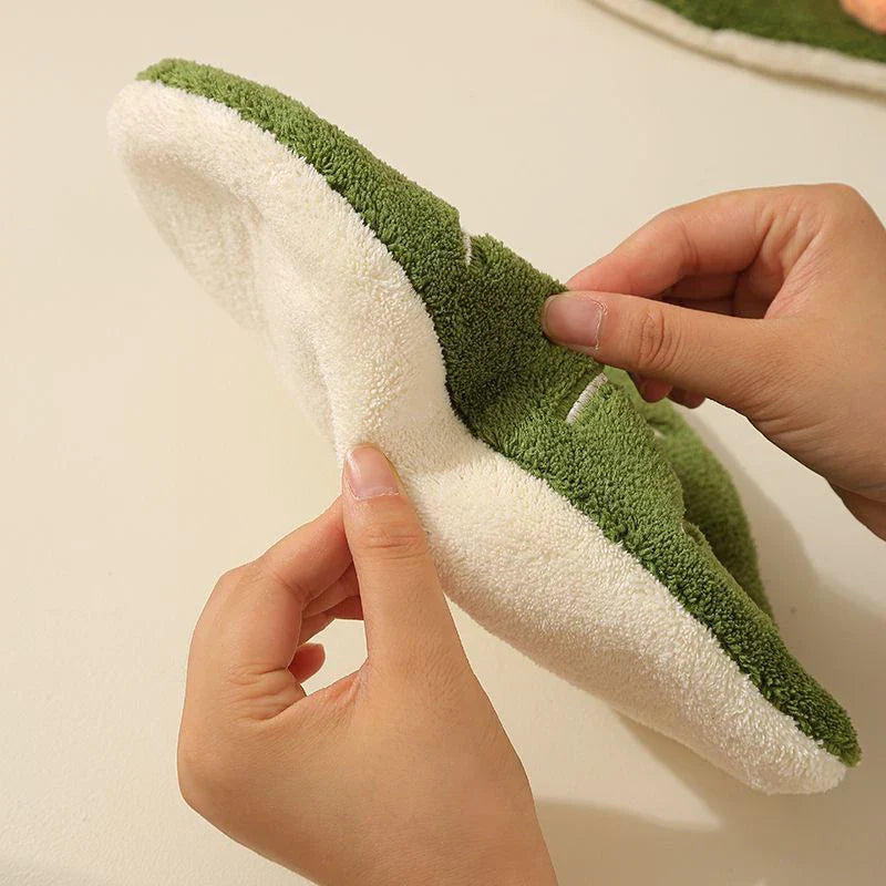 Leaf-Shaped Coral Fleece Hand Towel – Absorbent Hanging Kitchen & Bathroom Towel