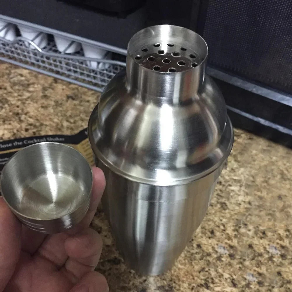 Stainless Steel Boston Cocktail Shaker Set – 550 ml (18.6 oz) & 750 ml (25.4 oz) Martini Mixer for Bartenders and Home Bar