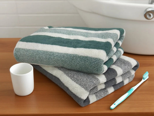 1-Pack Thick Striped Bath Towel – Quick-Dry, Highly Absorbent, Non-Shedding Polyester for Beach & Home