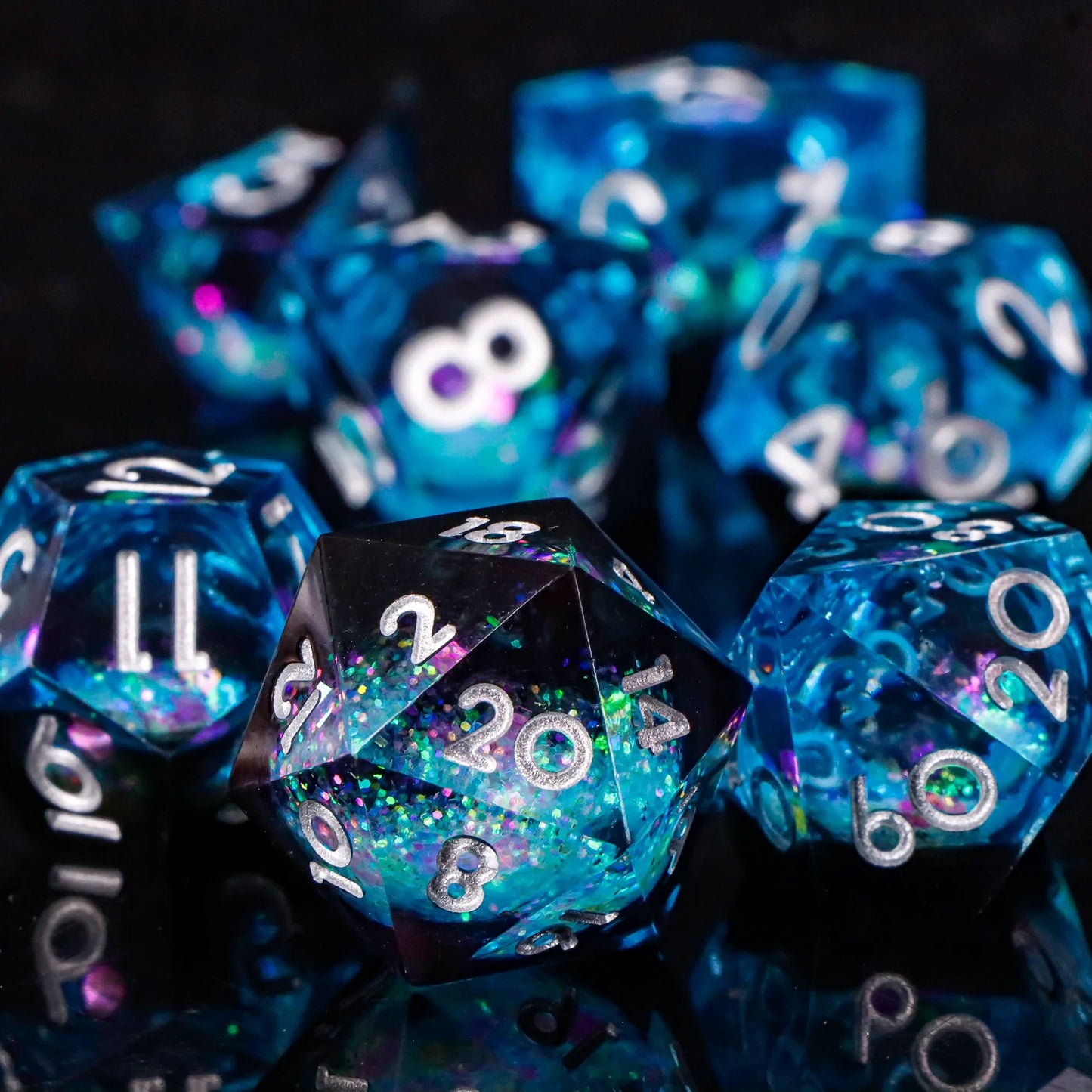 7-Piece Resin Sharp-Edge Polyhedral Dice Set for D&D & RPGs - D20 D12 D10 D8 D6 D4