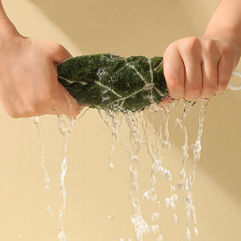 Leaf-Shaped Coral Fleece Hand Towel – Absorbent Hanging Kitchen & Bathroom Towel